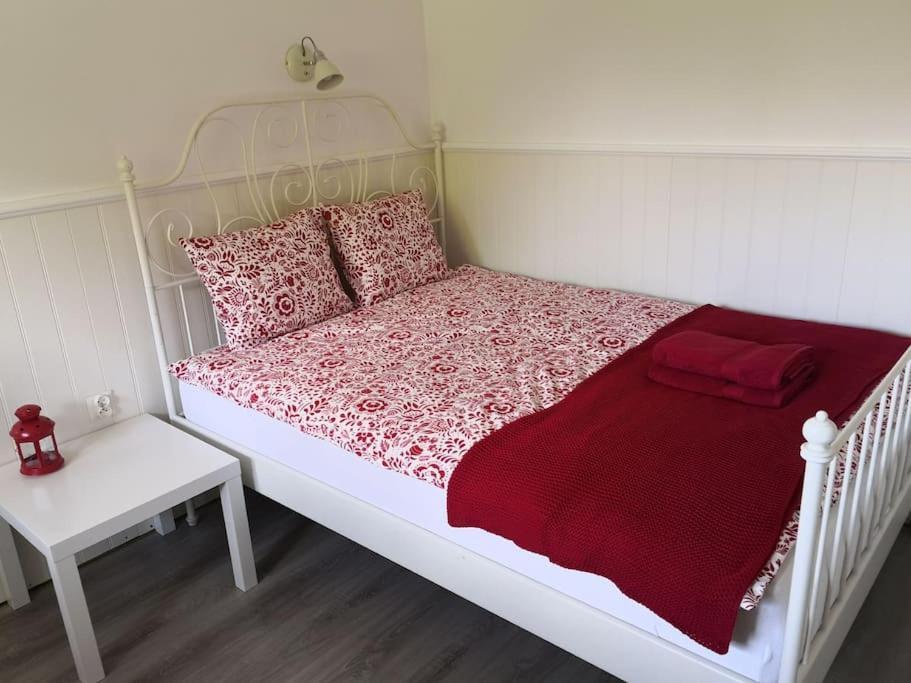 Red Bed Villa Jankowice  Exterior photo